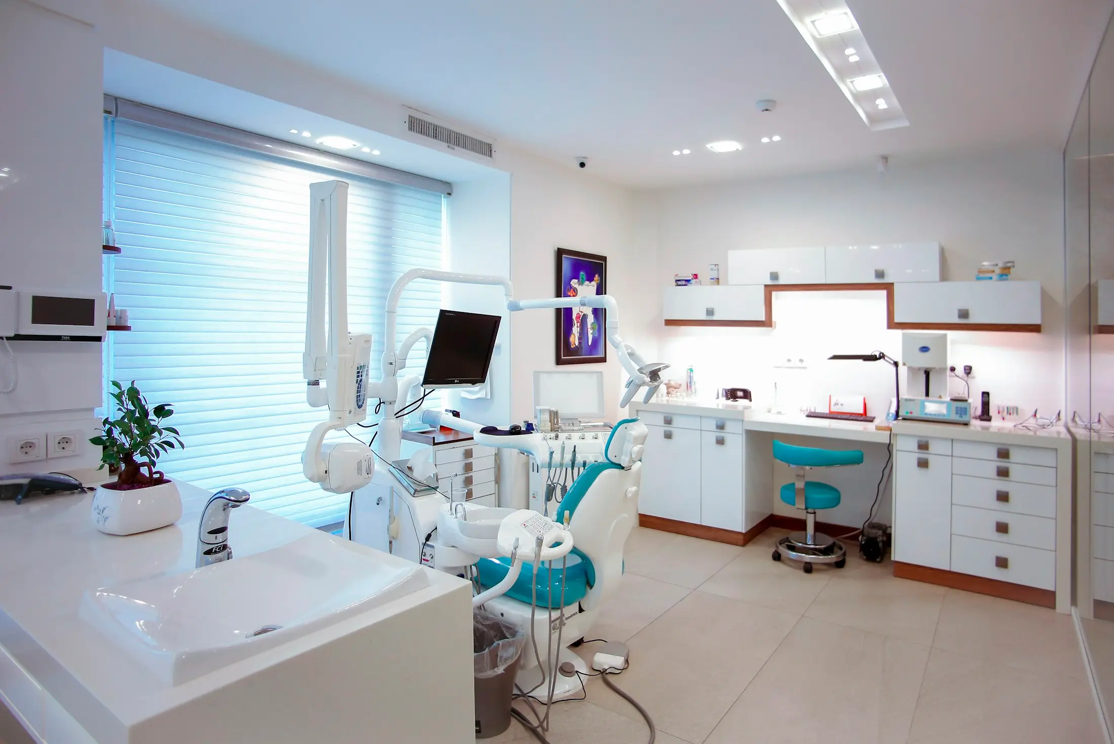 A bright treatment room at Northlight